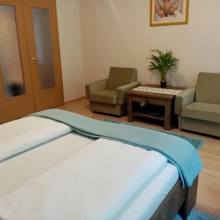 Heviz Lake Apartman アパート