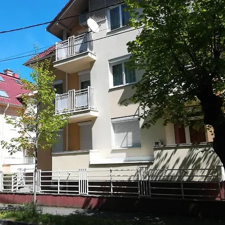 アパート Heviz Lake Apartman *